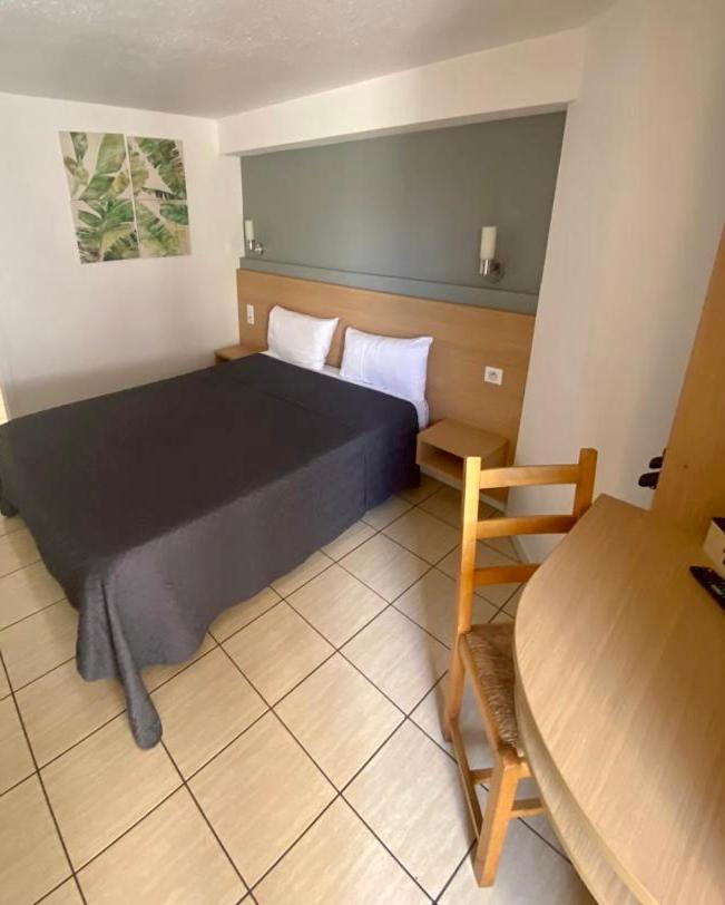 Confort Hotel Montgeron Zewnętrze zdjęcie