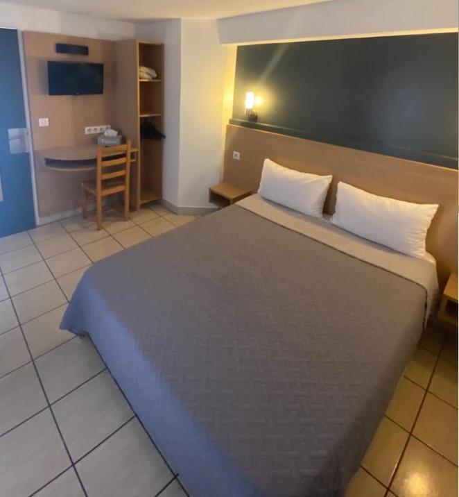 Confort Hotel Montgeron Zewnętrze zdjęcie